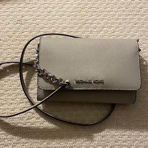 Mini Michael Kors wallet crossbody!